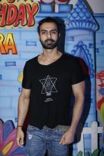 Ashmit Patel at Sara Khan Birthday Party in Mumbai on 6th Aug 2015